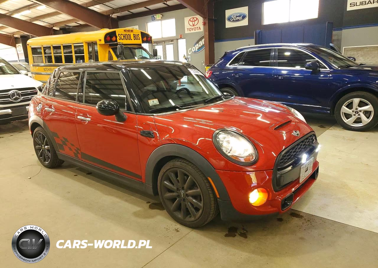 2017 Mini Cooper S VIN:WMWXU3C57H2B64082 - 4