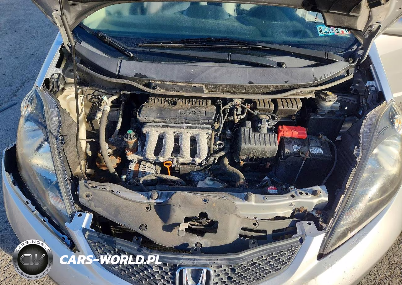 2013 Honda Fit VIN:JHMGE8H30DC081906 - 11