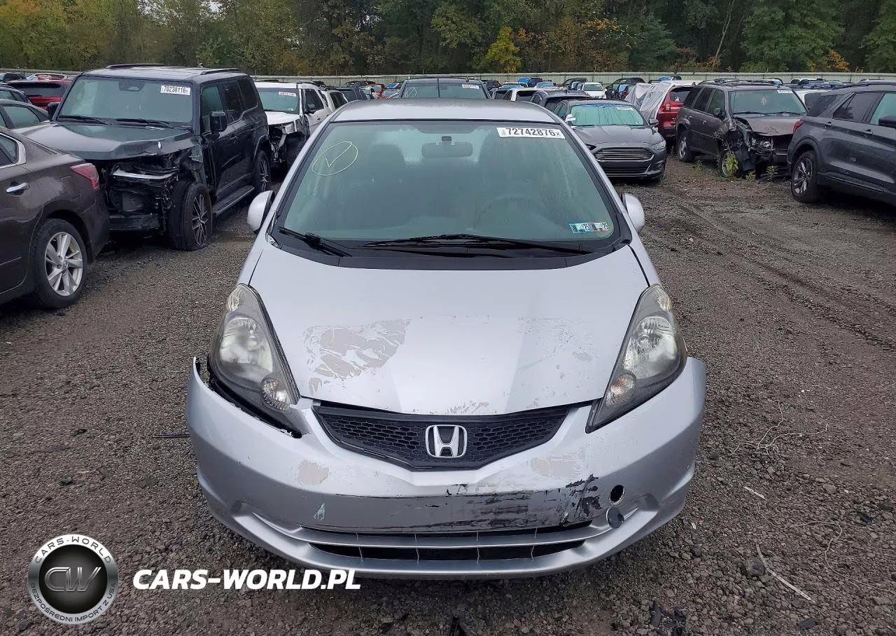 2013 Honda Fit VIN:JHMGE8H30DC081906 - 5