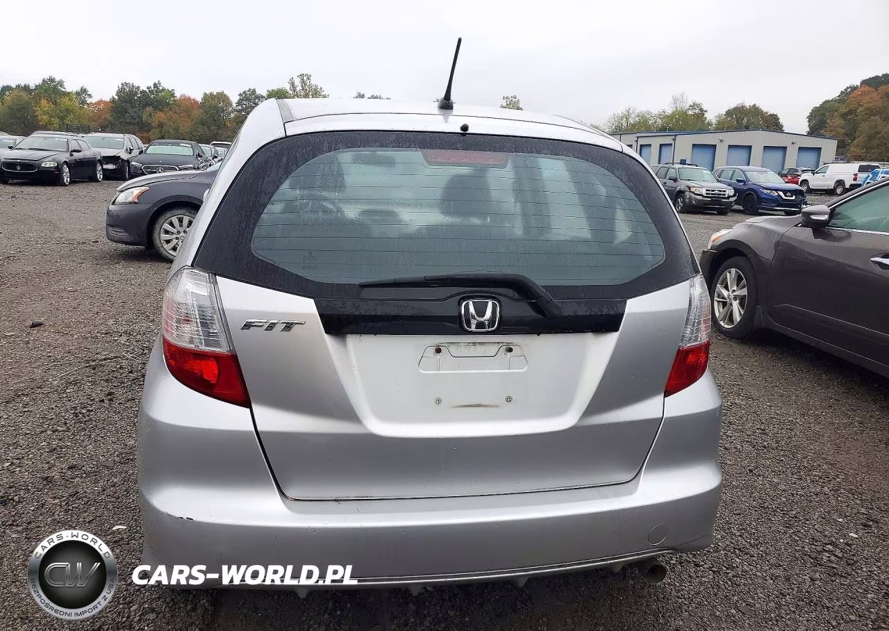 2013 Honda Fit VIN:JHMGE8H30DC081906 - 6