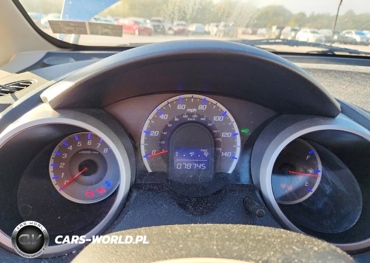 2013 Honda Fit VIN:JHMGE8H30DC081906 - 9