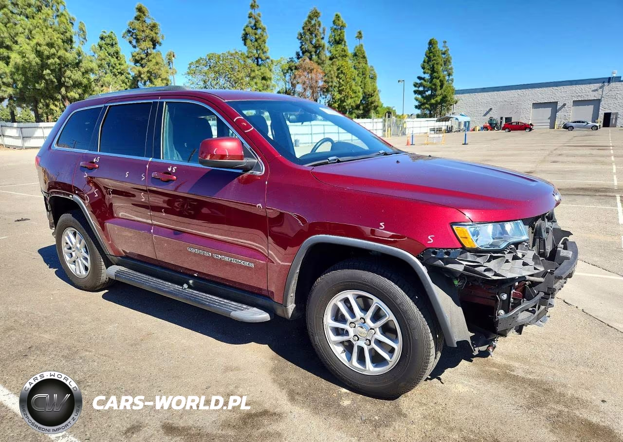 2019 Jeep Grand Cherokee Laredo VIN:1C4RJEAG5KC699110 - 4