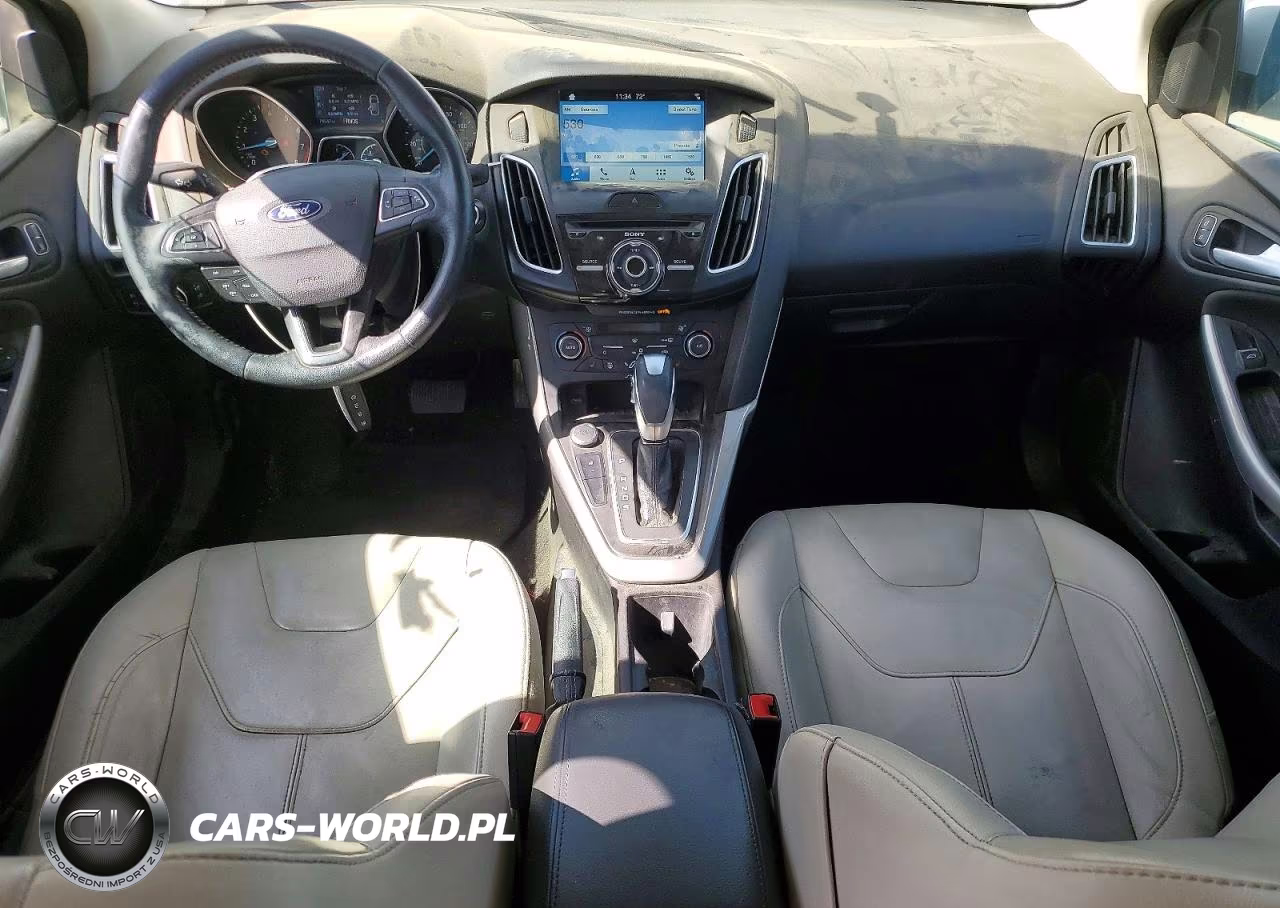 2017 Ford Focus Titanium VIN:1FADP3J22HL260740 - 8