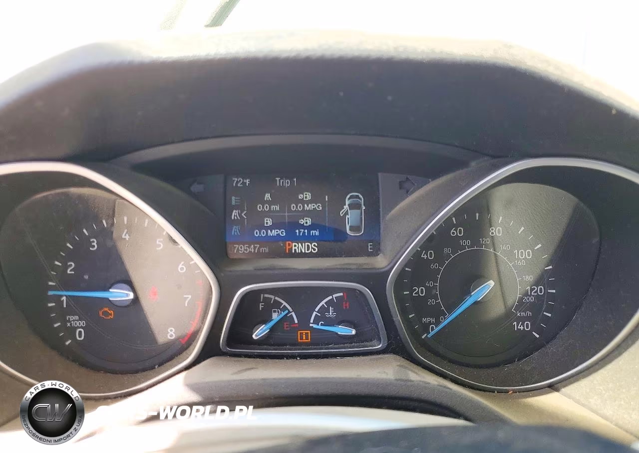 2017 Ford Focus Titanium VIN:1FADP3J22HL260740 - 9