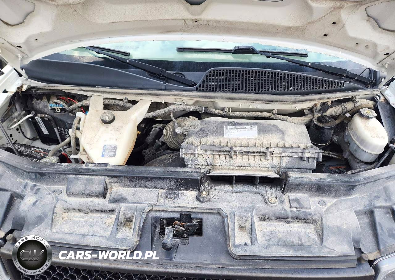 2021 Chevrolet Express G3500 VIN:1GCZGGF75M1145521 - 11