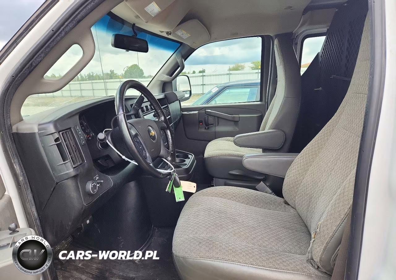 2021 Chevrolet Express G3500 VIN:1GCZGGF75M1145521 - 7