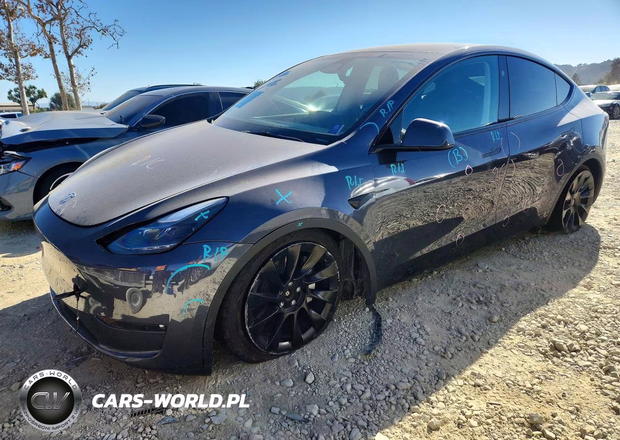 2023 Tesla Model Y – zdjęcie 1 z 12