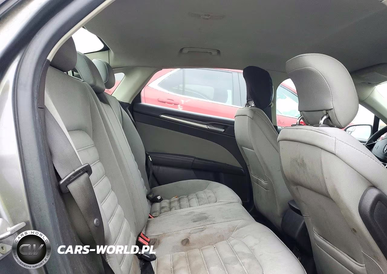 2014 Ford Fusion S VIN:3FA6P0G75ER169100 - 10