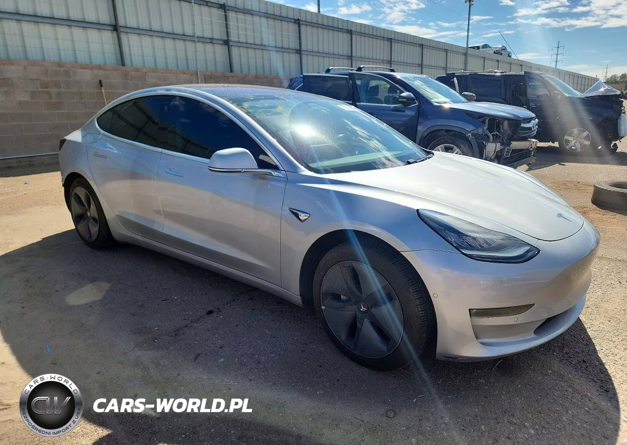 2018 Tesla Model 3 VIN:5YJ3E1EA6JF095351 - 4
