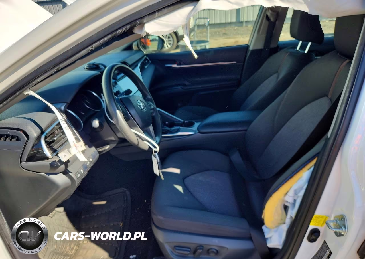 2018 Toyota Camry Le VIN:JTNB11HK2J3020022 - 7