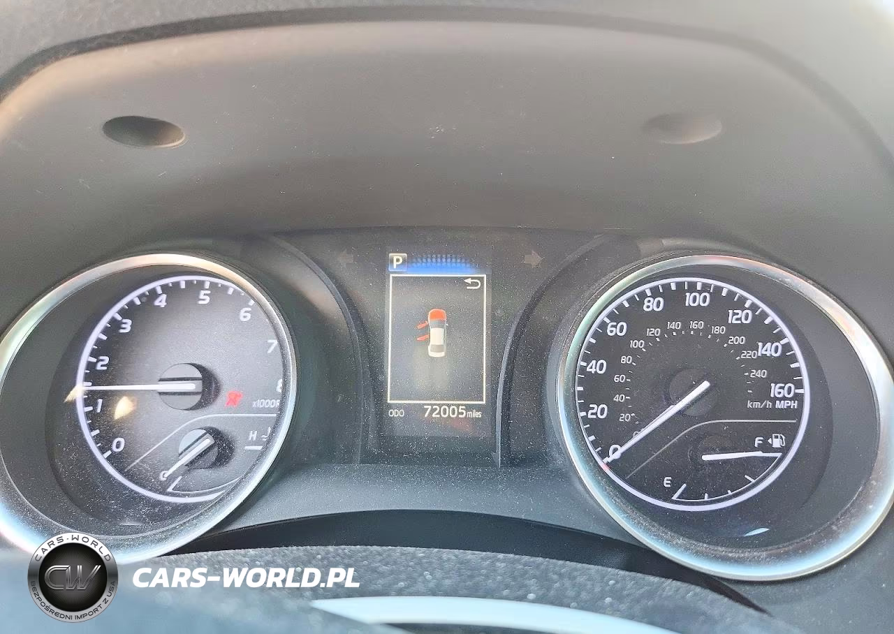 2018 Toyota Camry Le VIN:JTNB11HK2J3020022 - 9