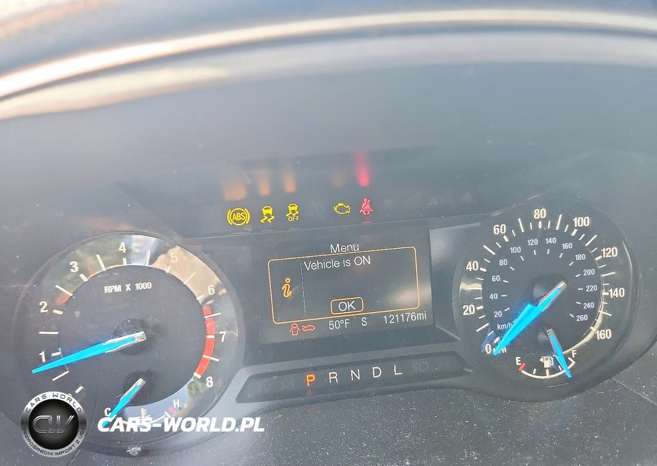 2018 Ford Fusion Se VIN:3FA6P0H7XJR115736 - 9