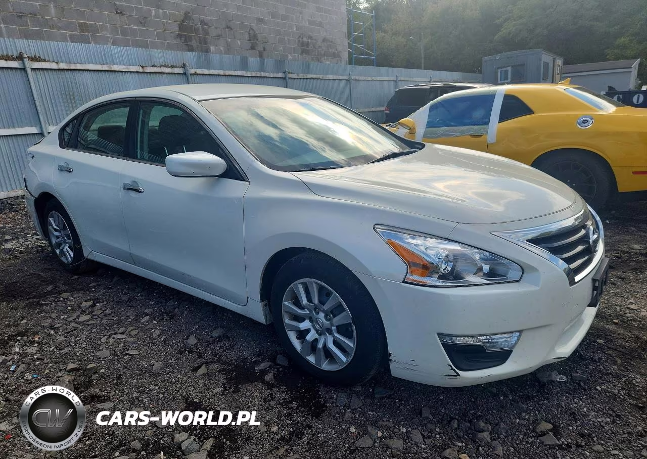 2014 Nissan Altima 2.5 S VIN:1N4AL3AP3EC115227 - 4