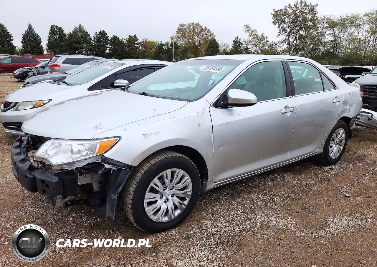 2014 Toyota Camry Le VIN:4T4BF1FK3ER431231 - 1
