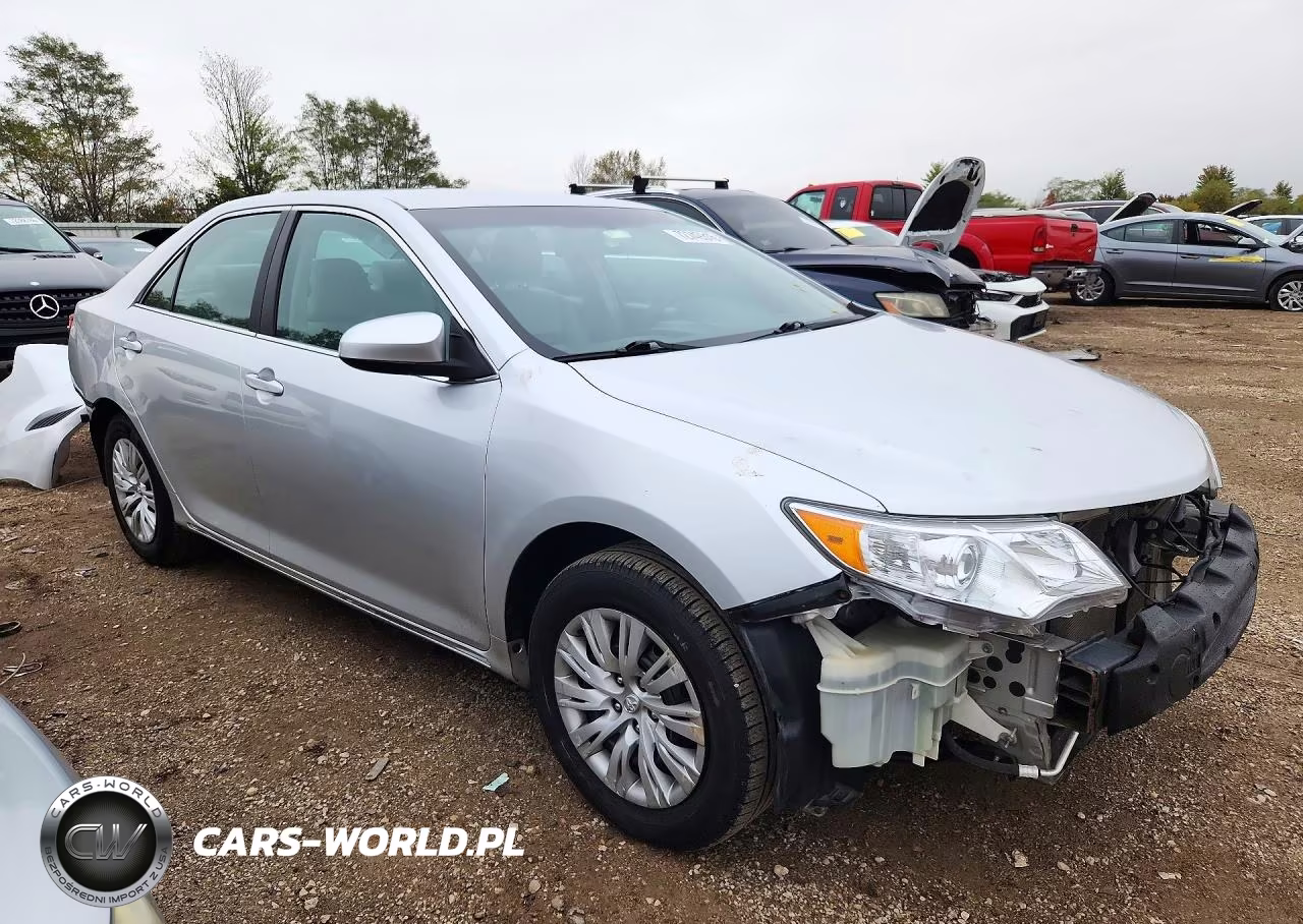 2014 Toyota Camry Le VIN:4T4BF1FK3ER431231 - 4