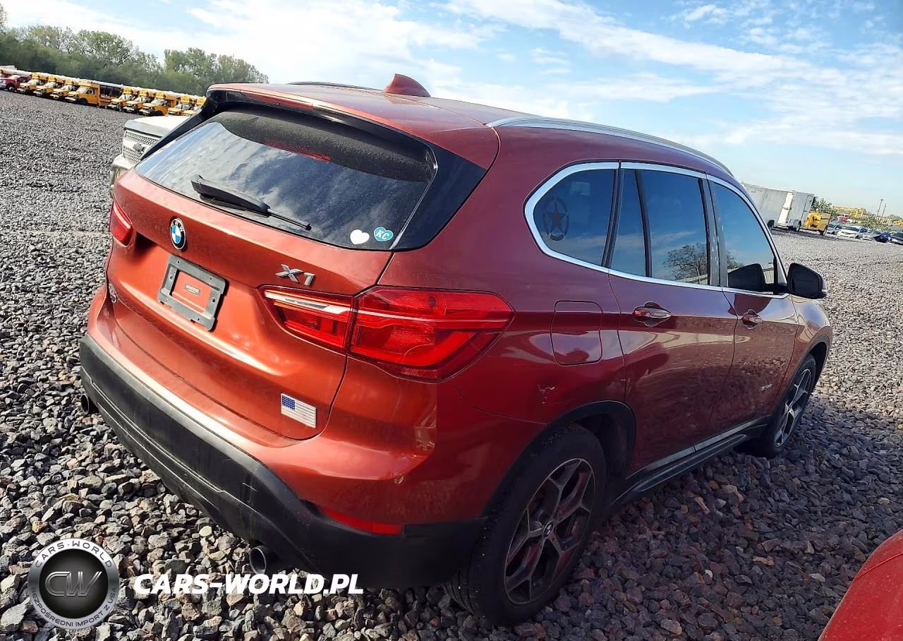 2018 BMW X1 Sdrive28I VIN:WBXHU7C3XJ5H45516 - 3
