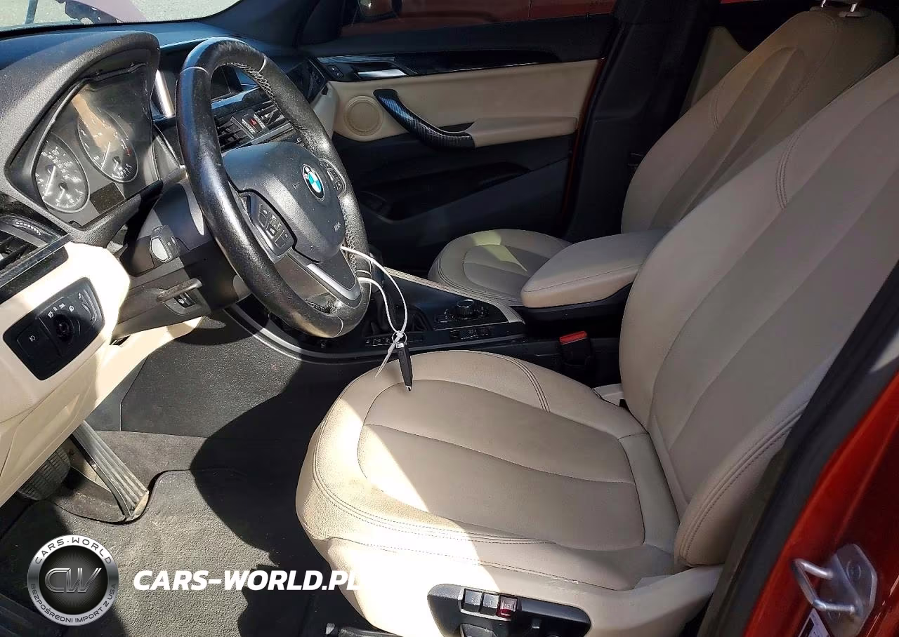 2018 BMW X1 Sdrive28I VIN:WBXHU7C3XJ5H45516 - 7