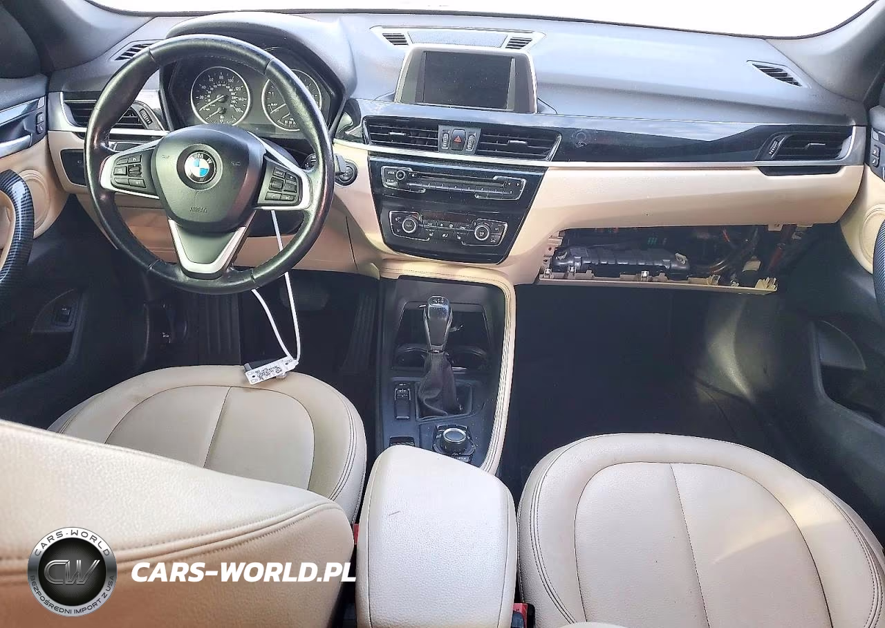 2018 BMW X1 Sdrive28I VIN:WBXHU7C3XJ5H45516 - 8