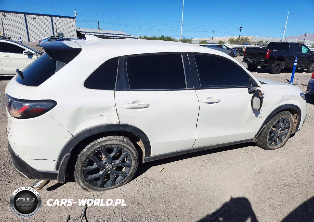 2025 Honda Hr-V Sport VIN:3CZRZ2H58SM717698 - 3