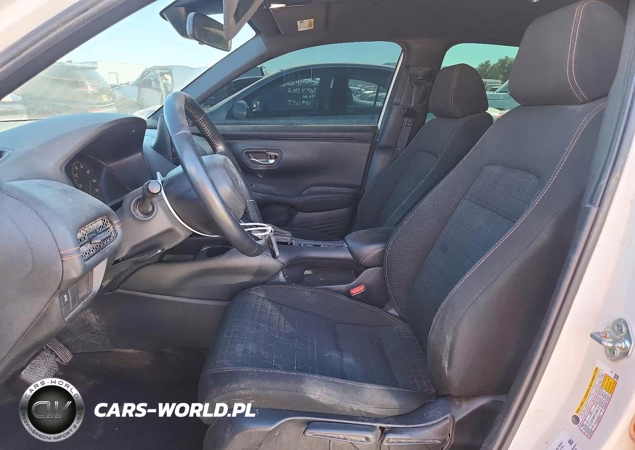 2025 Honda Hr-V Sport VIN:3CZRZ2H58SM717698 - 7