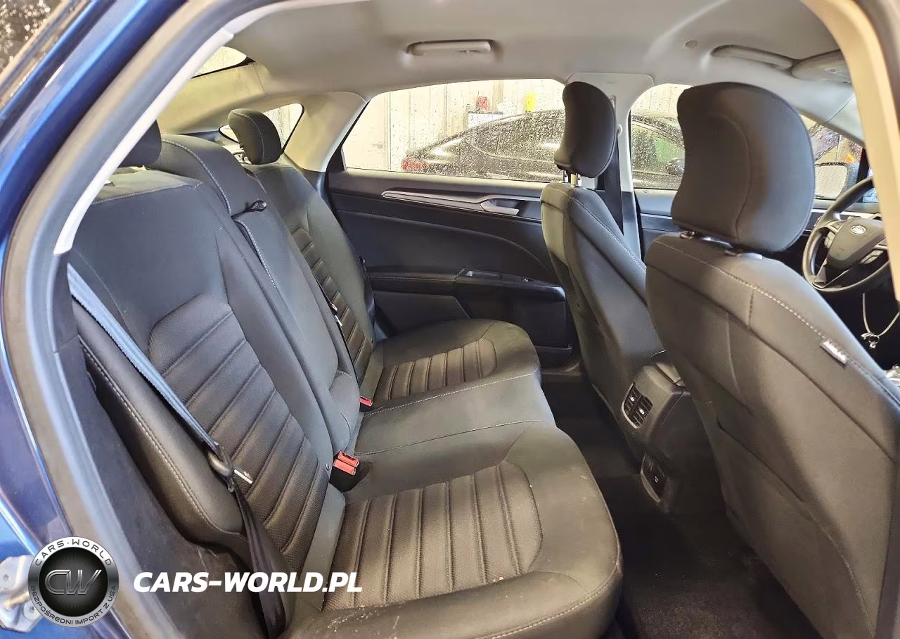 2018 Ford Fusion Se Hybrid VIN:3FA6P0LU9JR232396 - 10