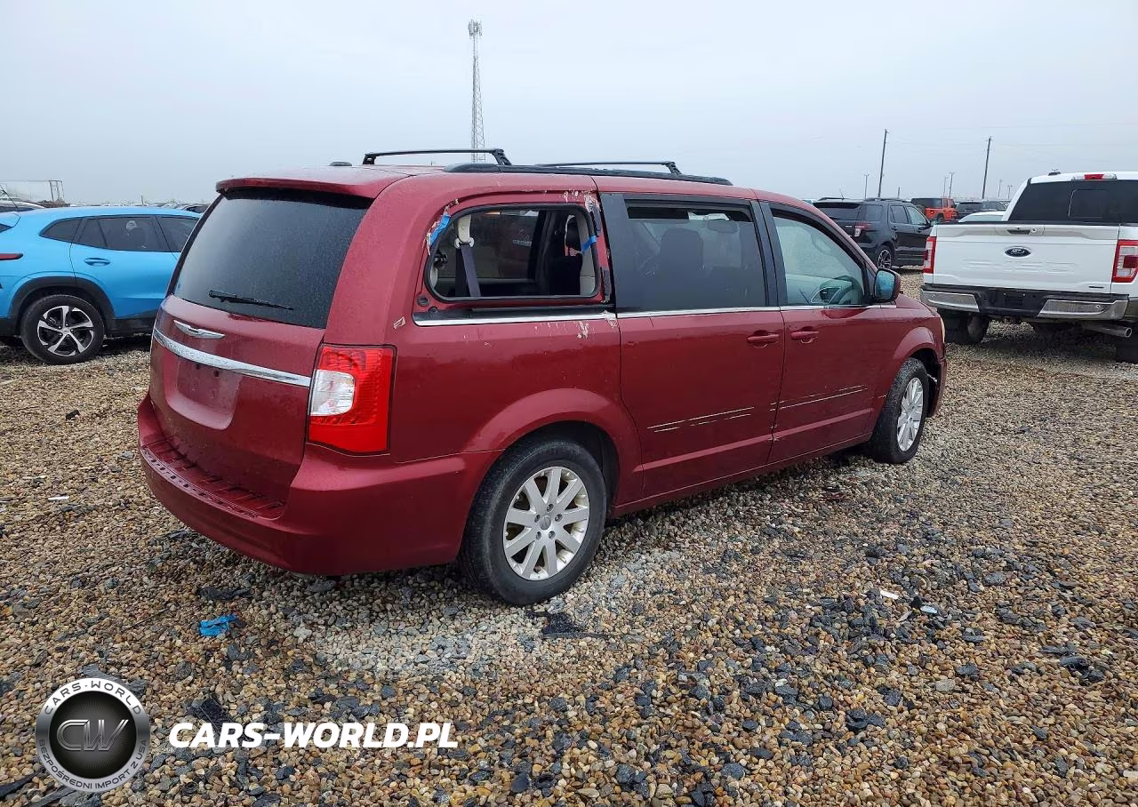 2013 Chrysler Town & Country Touring VIN:2C4RC1BG2DR675214 - 3