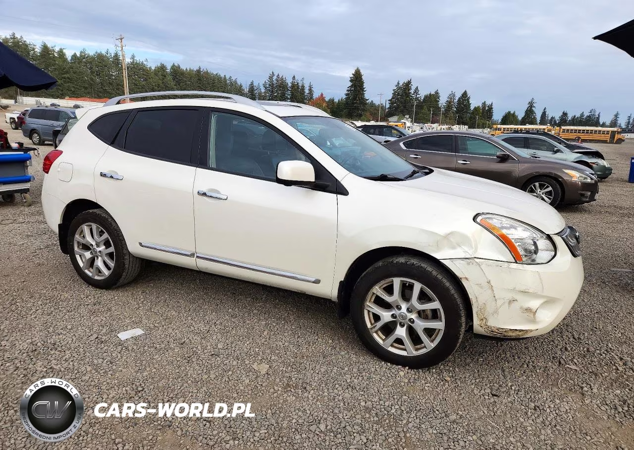 2013 Nissan Rogue S VIN:JN8AS5MV3DW619328 - 4