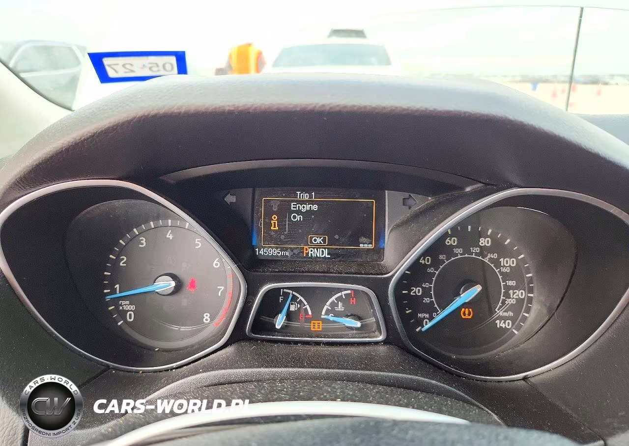 2018 Ford Focus S VIN:1FADP3E24JL277426 - 9