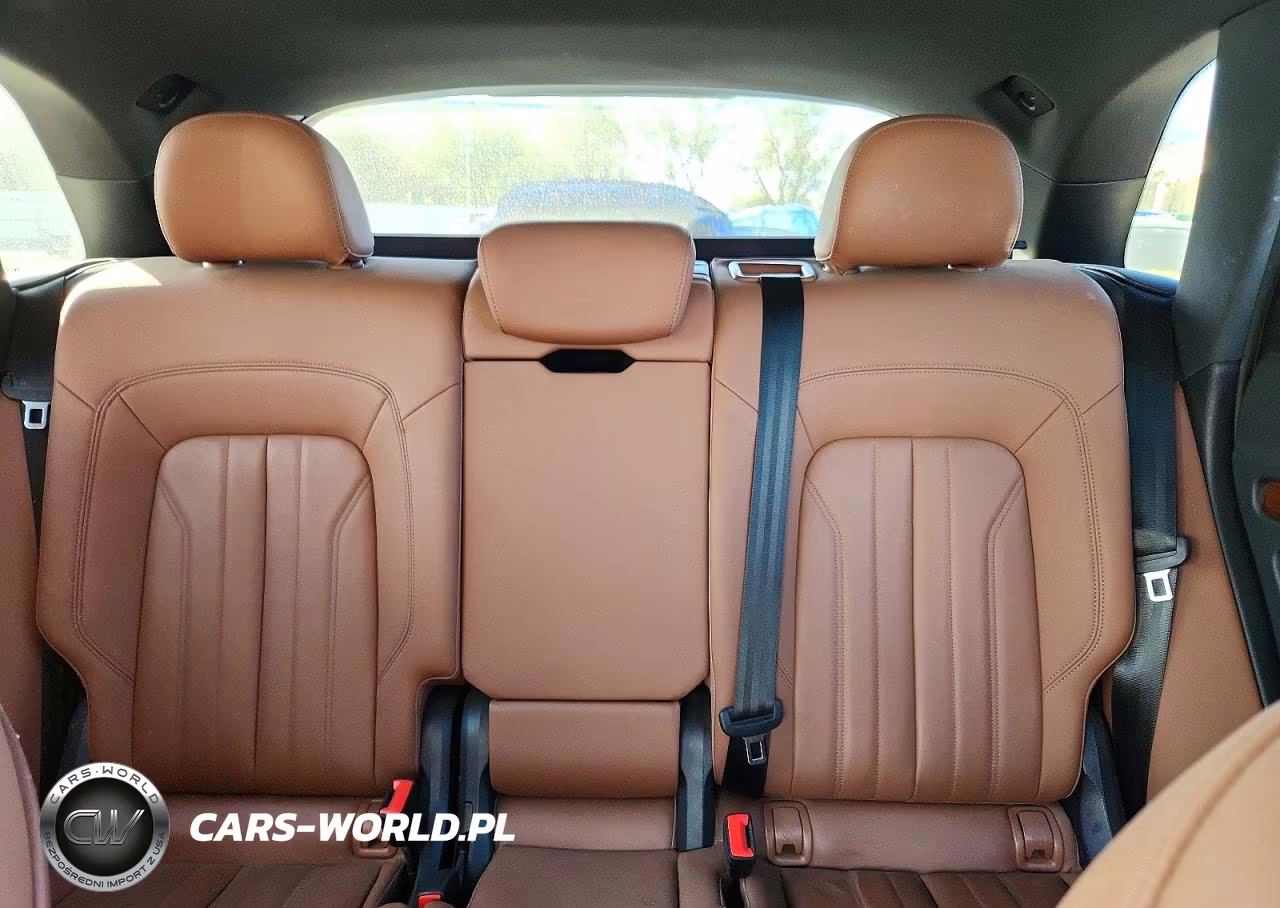 2021 Audi Q5 E Premium Plus VIN:WA1E2AFYXM2045499 - 10