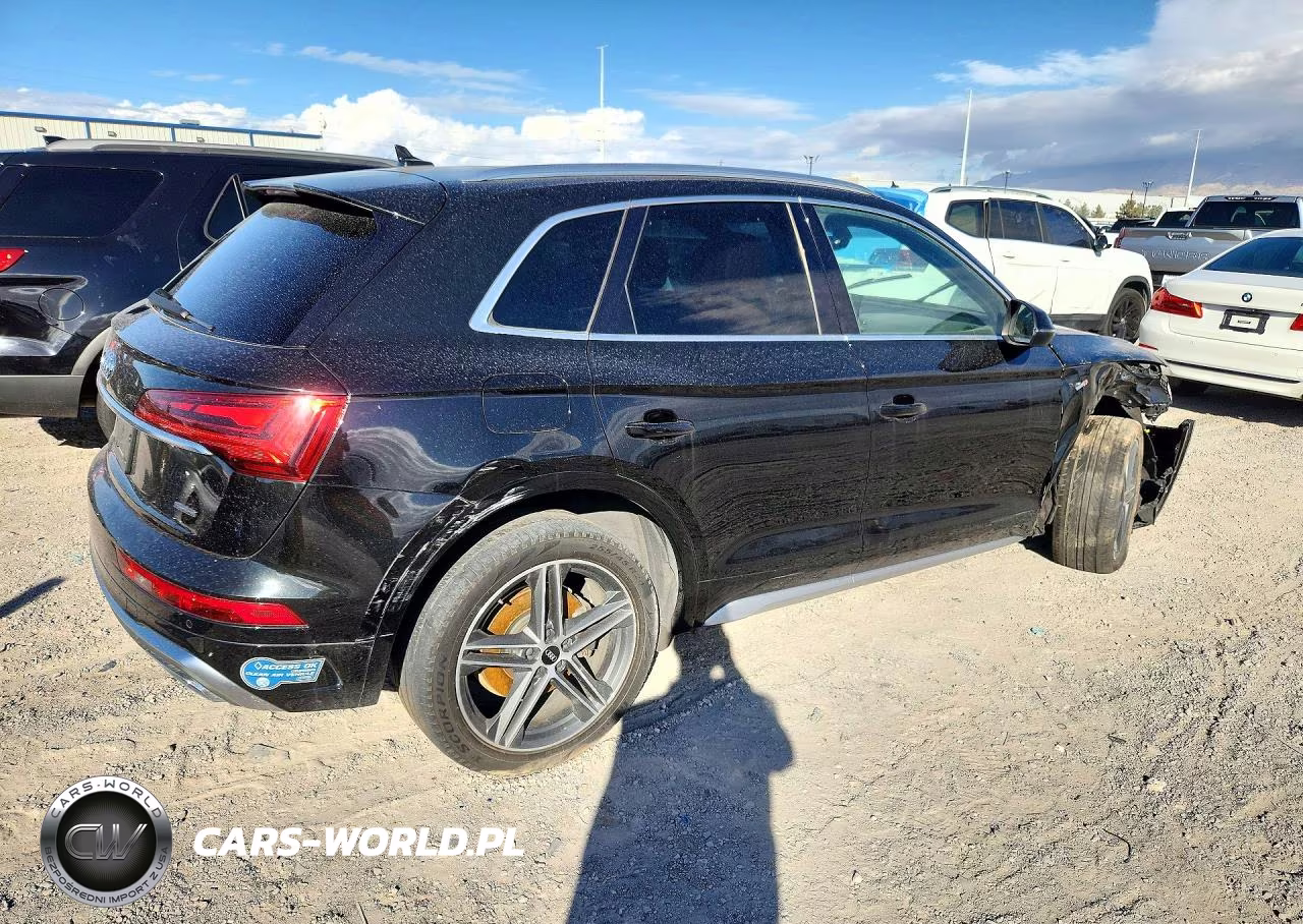 2021 Audi Q5 E Premium Plus VIN:WA1E2AFYXM2045499 - 3