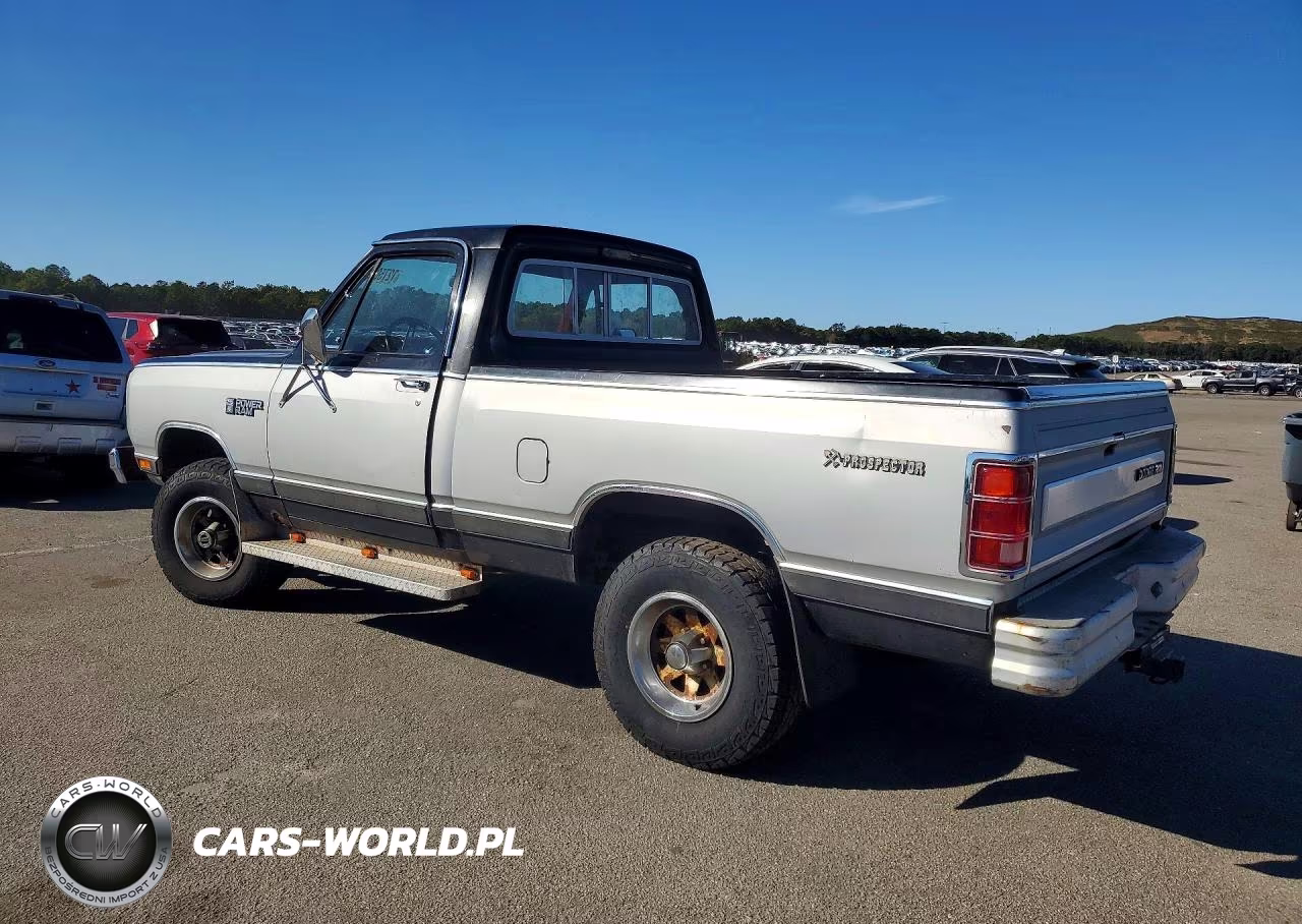1984 Dodge W-Series W150 VIN:1B7HW14T8ES303339 - 2