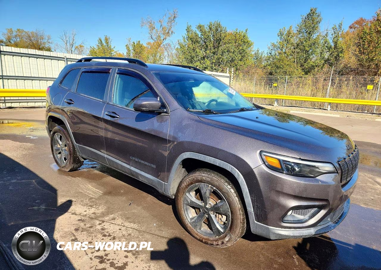 2019 Jeep Cherokee Latitude Plus VIN:1C4PJMLN3KD489614 - 4