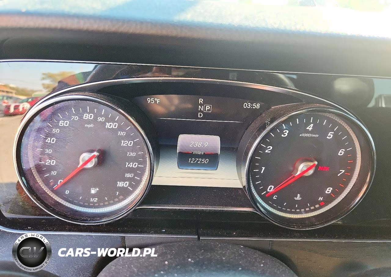 2017 Mercedes-Benz E 300 4Matic VIN:WDDZF4KB5HA081455 - 9