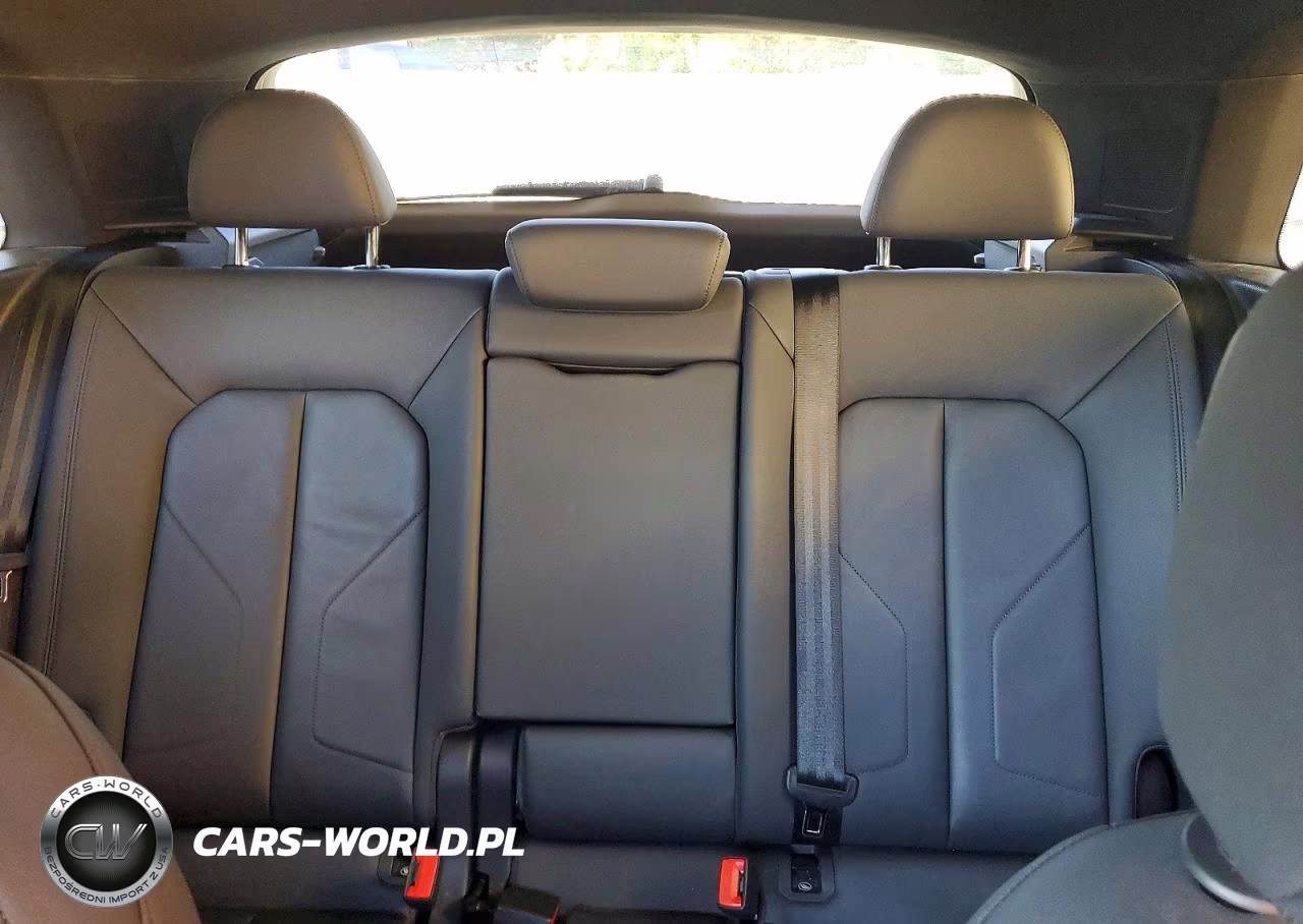 2020 Audi Q3 Premium VIN:WA1AECF34L1102547 - 10