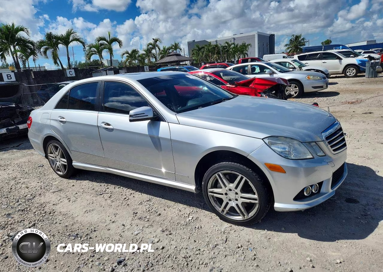 2010 Mercedes-Benz E 550 VIN:WDDHF7CB4AA197957 - 4