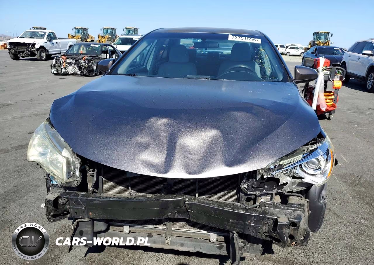2015 Toyota Camry Le VIN:4T1BF1FK2FU969379 - 5