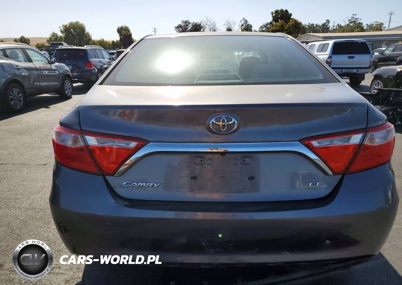 2015 Toyota Camry Le VIN:4T1BF1FK2FU969379 - 6