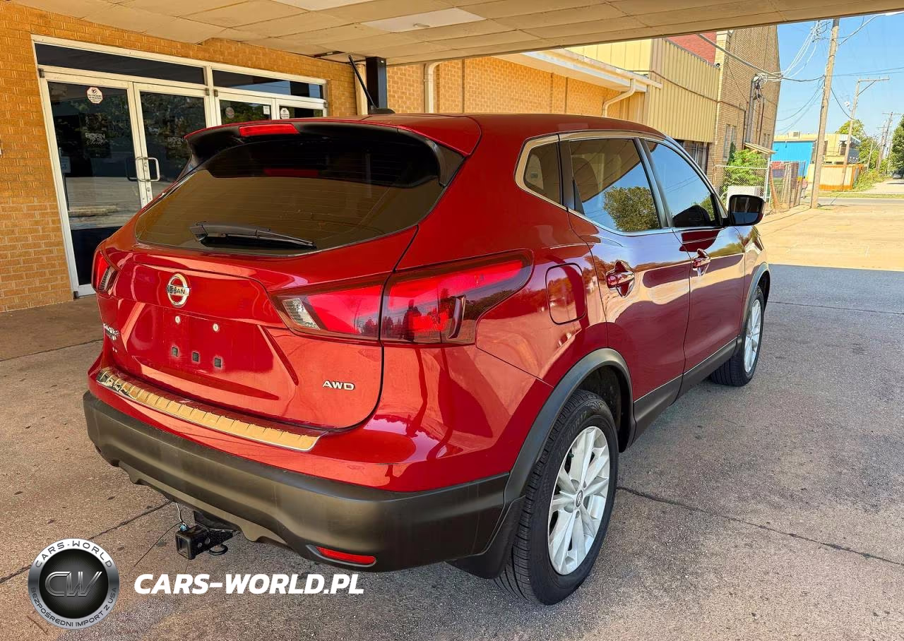2018 Nissan Rogue Sport S VIN:JN1BJ1CR6JW287528 - 4
