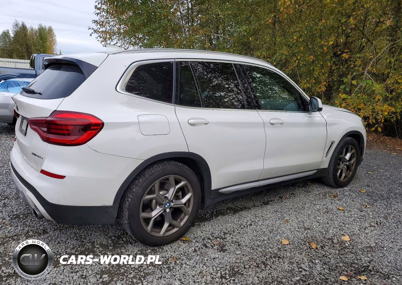 2021 BMW X3 xDrive30E VIN:5UXTS1C05M9F50595 - 3