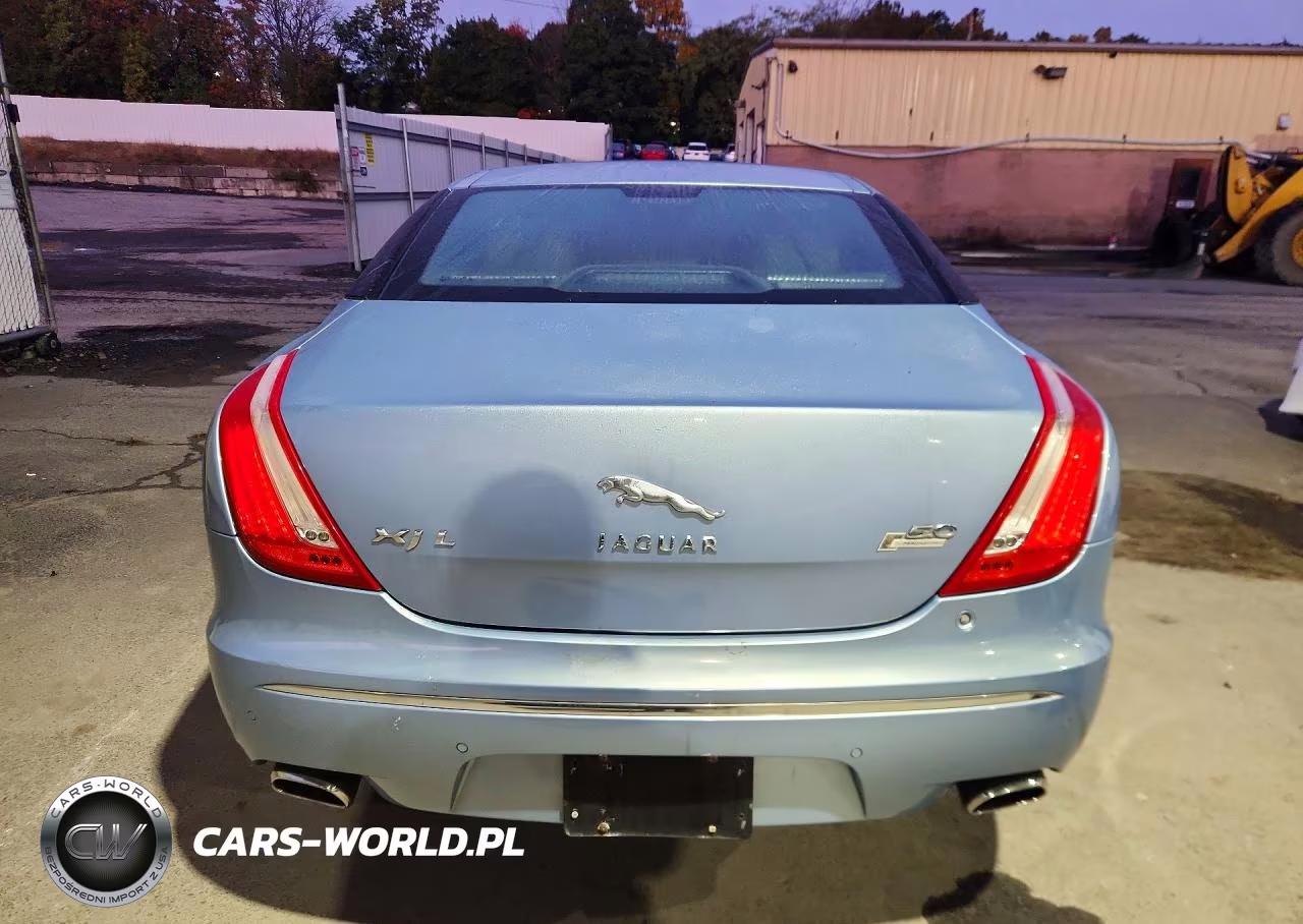 2010 Jaguar Xjl Portfolio VIN:SAJWA2GE2AMV00323 - 6
