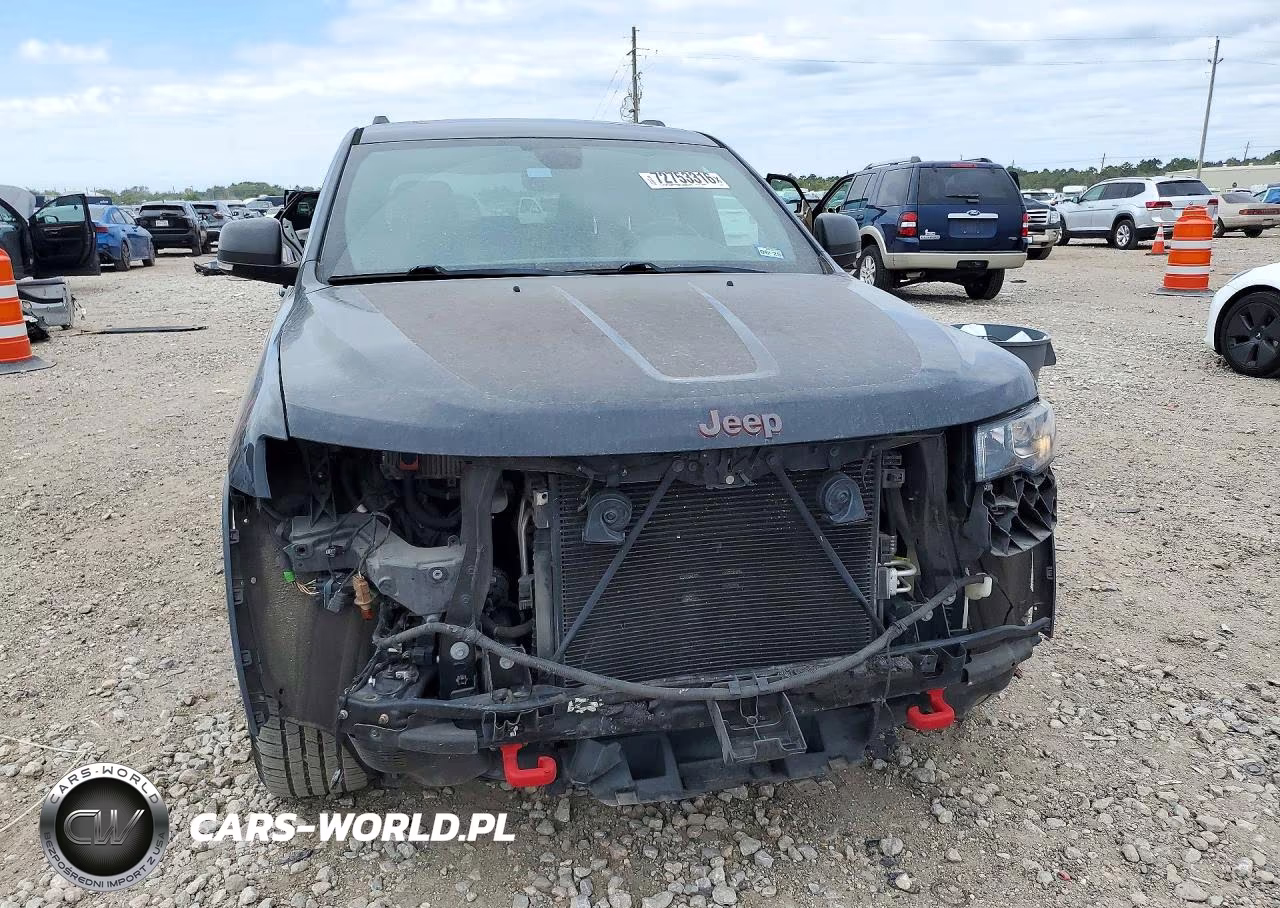 2018 Jeep Grand Cherokee Trailhawk VIN:1C4RJFLG4JC305906 - 5