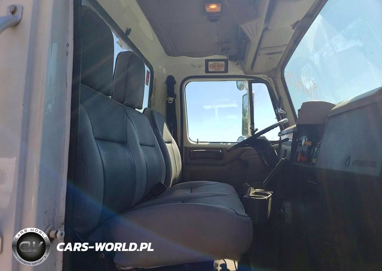 2001 International 4700 Bucket Truck VIN:1HTSCAAN91H268826 - 10