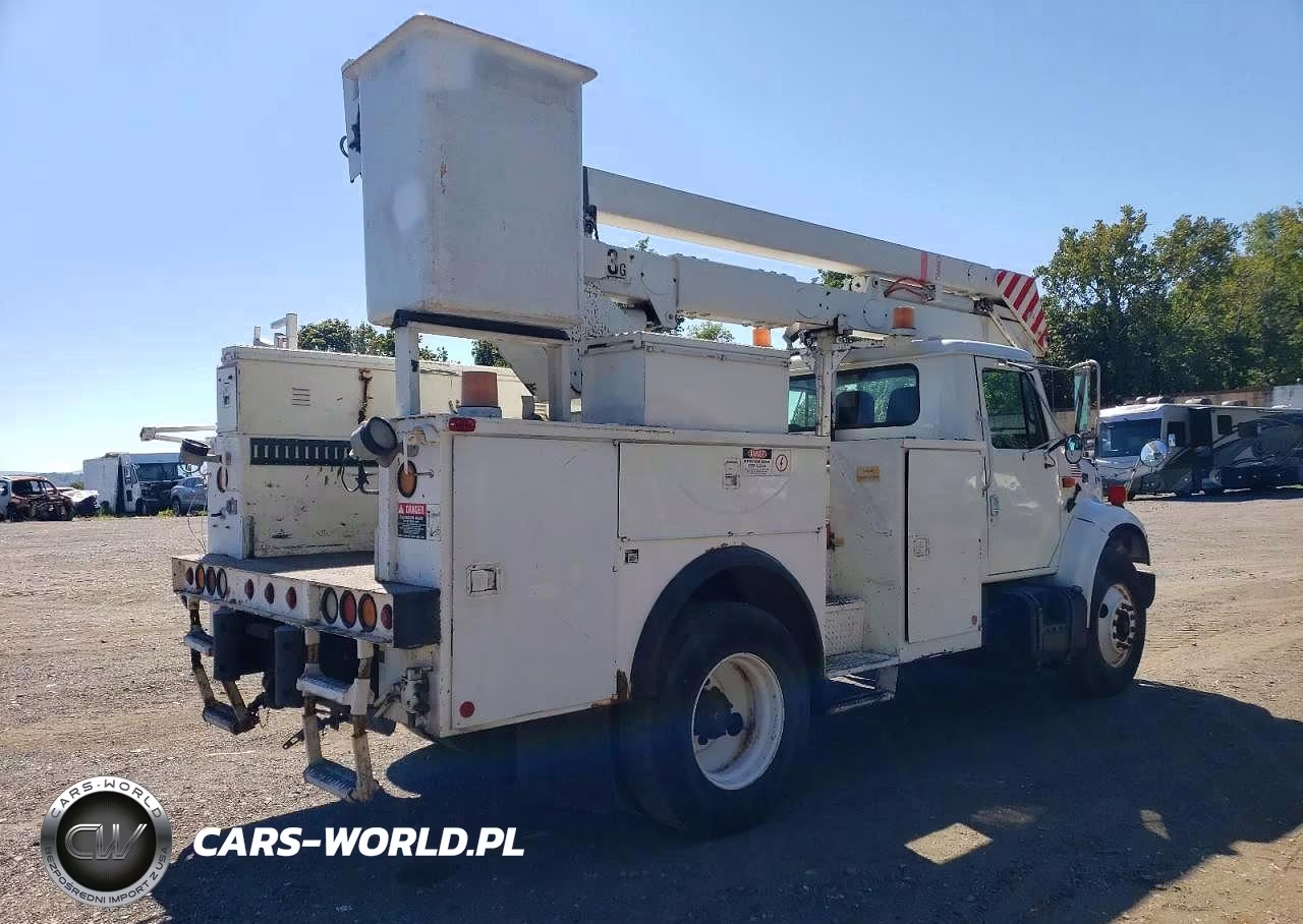 2001 International 4700 Bucket Truck VIN:1HTSCAAN91H268826 - 3