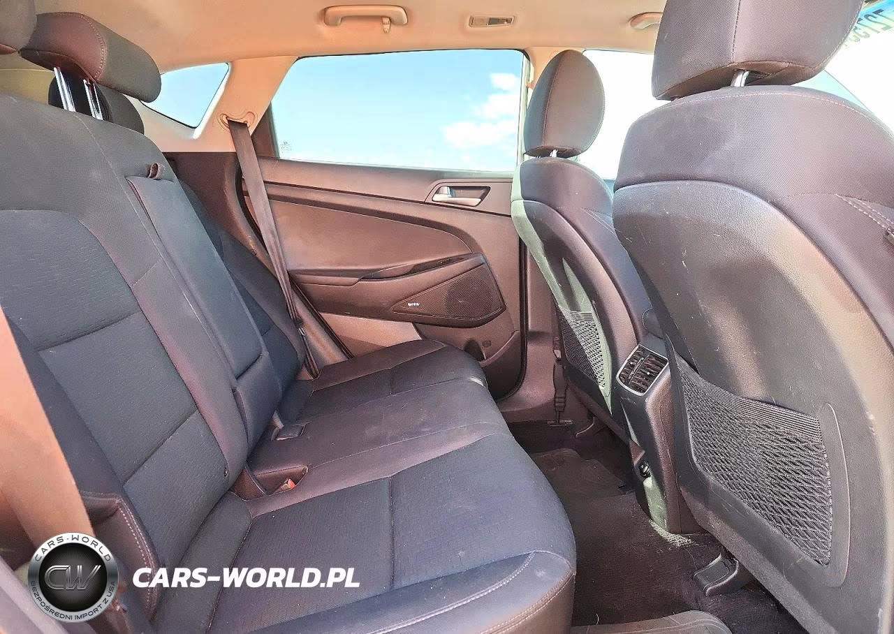 2019 Hyundai Tucson Night VIN:KM8J33AL7KU945671 - 10