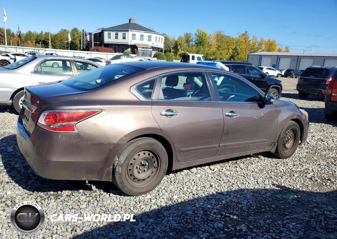 2015 Nissan Altima 2.5 S VIN:1N4AL3AP1FN869815 - 3