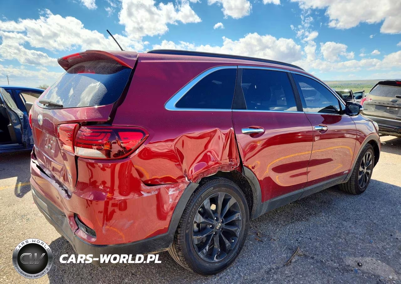 2020 Kia Sorento S VIN:5XYPGDA57LG673765 - 3