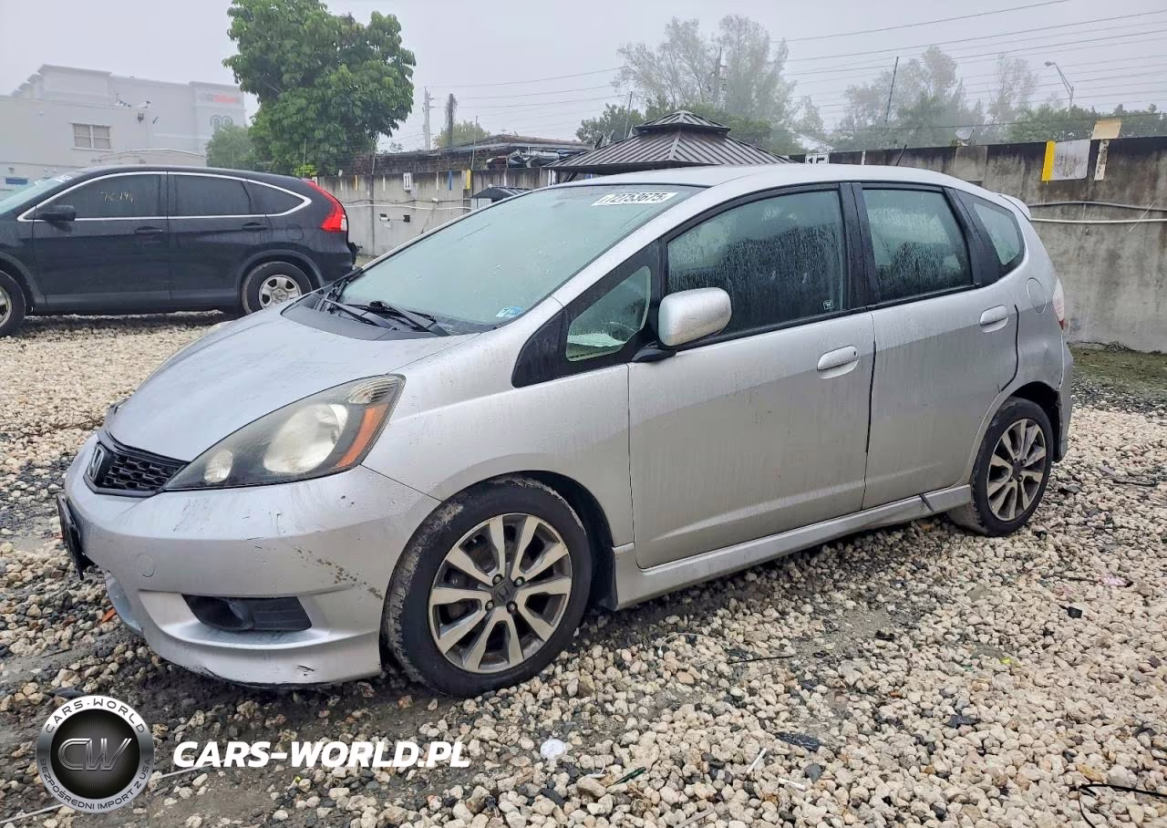 2013 Honda Fit Sport