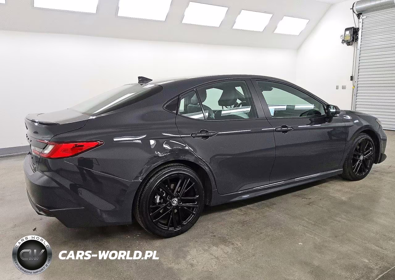 2026 Toyota Camry Se VIN:4T1DAACK9TU220571 - 3
