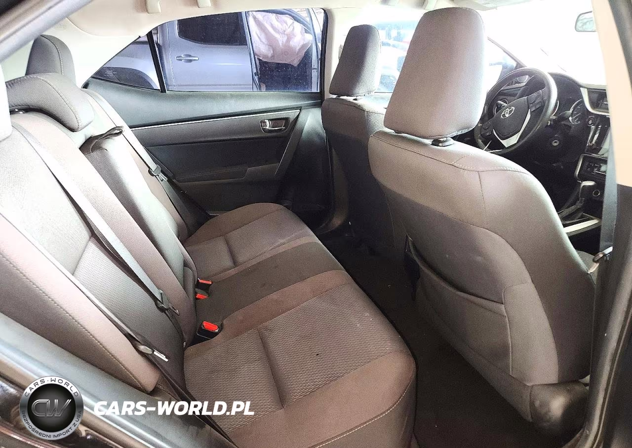 2018 Toyota Corolla Le VIN:2T1BURHE5JC014369 - 10