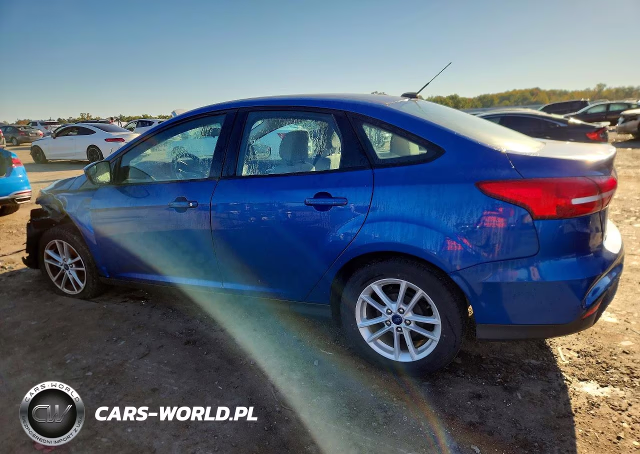 2018 Ford Focus Se VIN:1FADP3F27JL202122 - 2